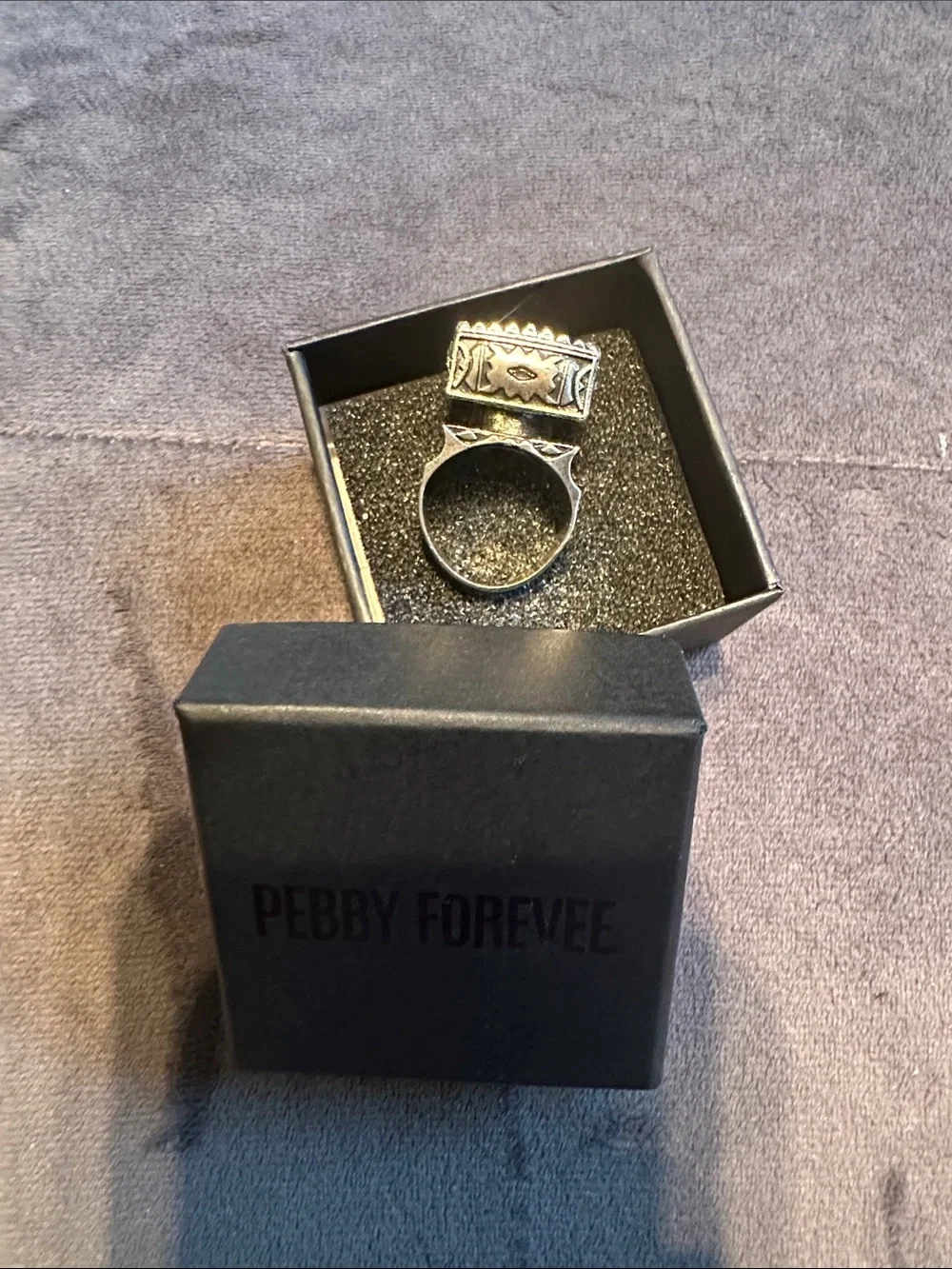 Pebby Forevee Silver-Tone Engraved Ring BRAND NEW size 7